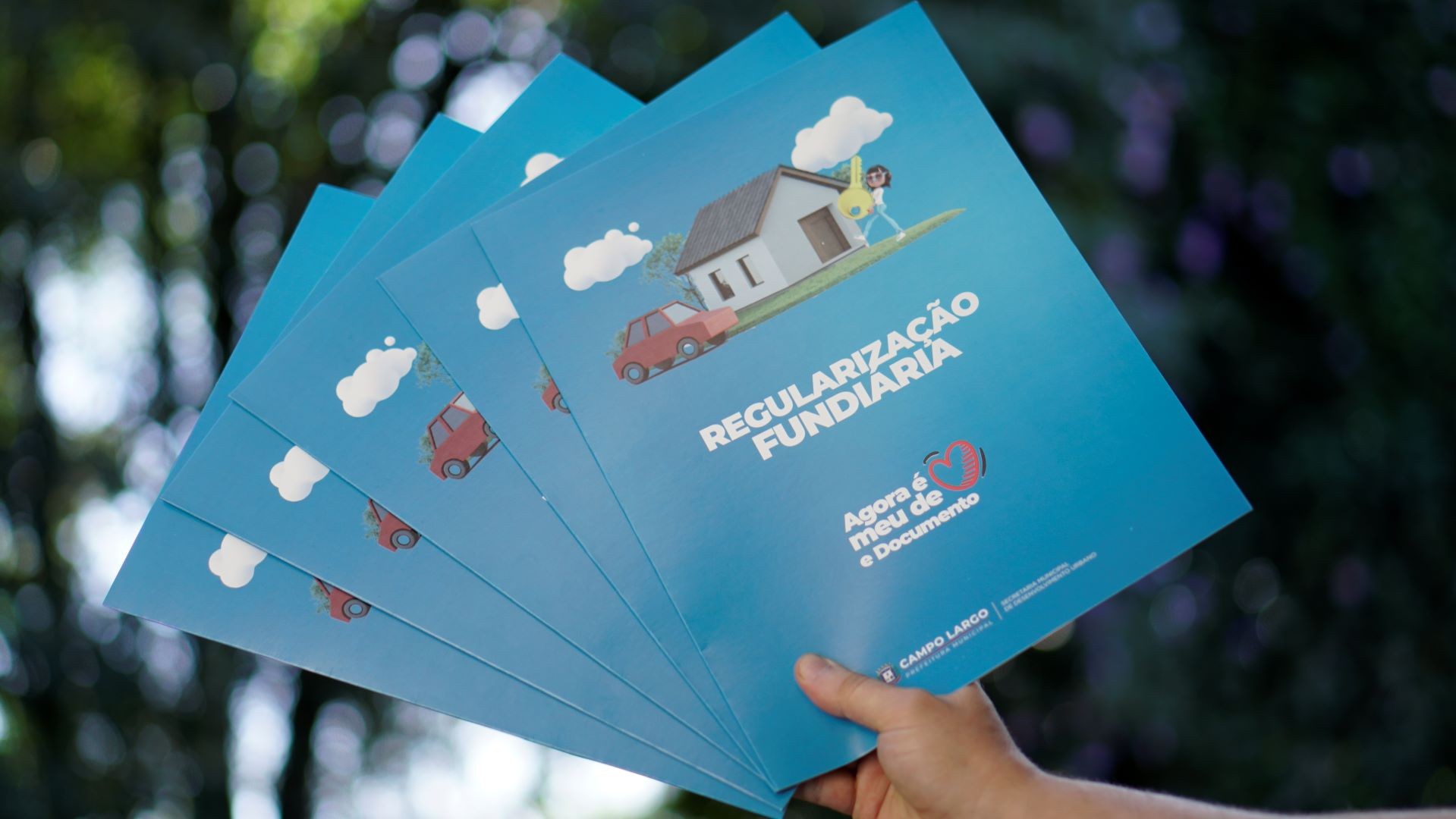 38-familias-recebem-a-documentacao-de-seus-imoveis